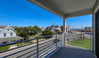 205 E SAVANNAH Rd, Lewes, DE 19958