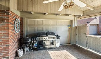 3838 Omega St, Alton, IL 62002