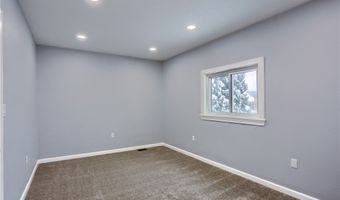 1418 Duss, Ambridge, PA 15003