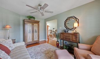 1112 Oak Borough Dr, Ballwin, MO 63021