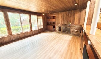 6819 SELKIRK, Bethesda, MD 20817