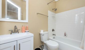 583 WINDSONG Dr, Aberdeen, MD 21001