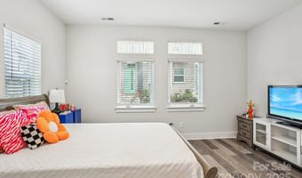 2242 Electric Ln, Charlotte, NC 28205