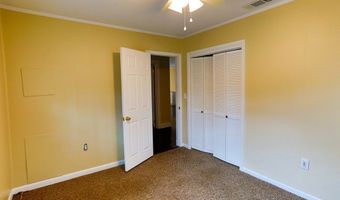 708 Miles Rd, Baxley, GA 31513