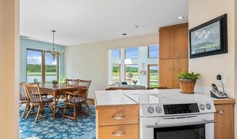 96 Starr Dr, Narragansett, RI 02882