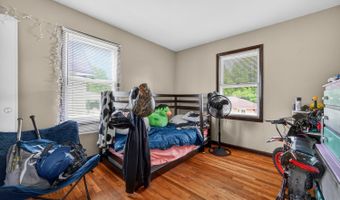 201 Walker Ave, Aurora, IN 47001