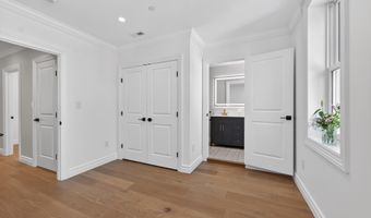 11 COLLEGE Ave, Annapolis, MD 21401