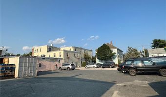 834 Park Ave, Cranston, RI 02910