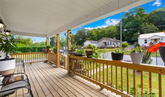 435 Peachtree St, Asheboro, NC 27203