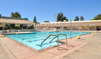24121 Village 24, Camarillo, CA 93012