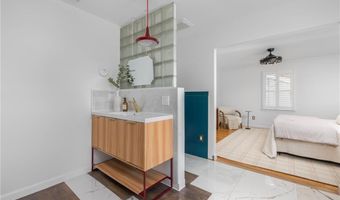 104 Kay Blvd, Newport, RI 02840
