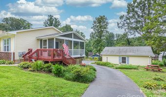 352 Cedar Ln, Arden, NC 28704