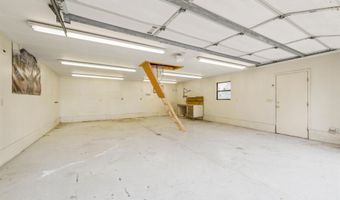 640 S Daisy Ln, Andover, KS 67002
