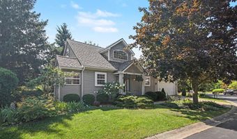 1480 Kelly Green Dr, Ann Arbor, MI 48103