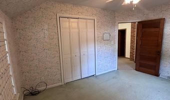 709 N St, Aurora, NE 68818