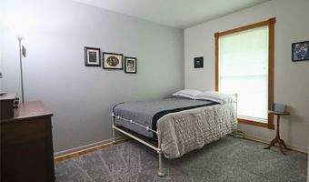 506 12th Ave NW, Altoona, IA 50009