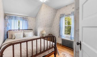 17 Ripley Rd, Belmont, MA 02478