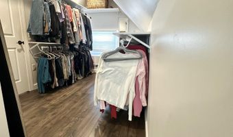 114 W Main St, Anna, OH 45302