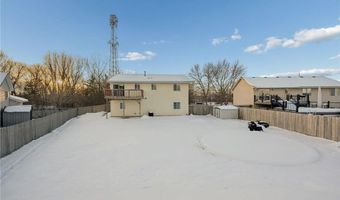 3824 Tower Pond Dr, Anoka, MN 55303