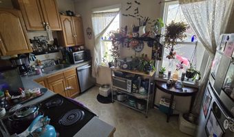 18 Boynton St, Bangor, ME 04401