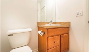 854 W Summerfield Glen Cir W 116, Ann Arbor, MI 48103