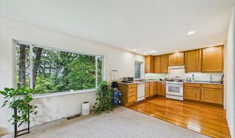 448 Tanglewood Rd, Arcata, CA 95521
