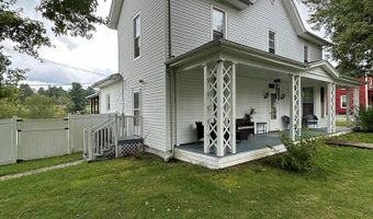 114 E Concord St, Athens, WV 24712