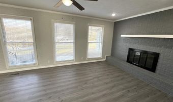 1000 CHEROKEE Trl, Anniston, AL 36206