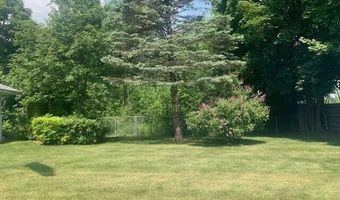 48 13th St, Bangor, ME 04401