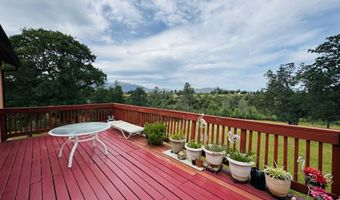 6231 Ridgetop Rd, Anderson, CA 96007