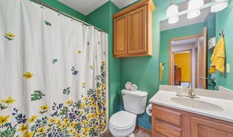 237 19th St SW, Altoona, IA 50009