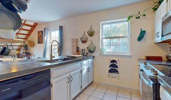294 Hildred Dr 294, Burlington, VT 05401