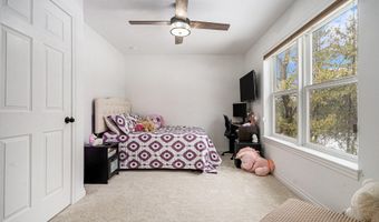 1360 Fairlane Dr, Ann Arbor, MI 48104