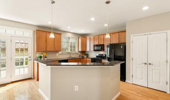 20911 HOUSEMAN Ter, Ashburn, VA 20148