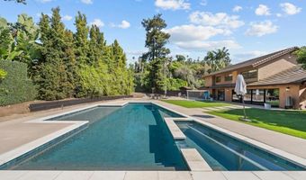 20 Lake Helix Dr, La Mesa, CA 91941