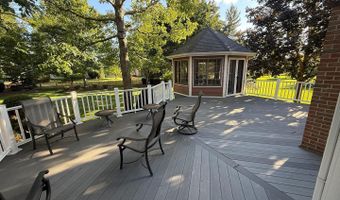 3621 Bunker Hill Dr, Algonquin, IL 60102