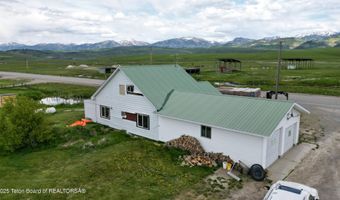2360 HWY 238, Auburn, WY 83111