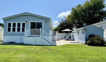 8801 BAY RIDGE Dr, Berlin, MD 21811