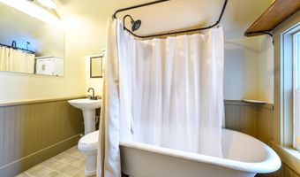 266 Madison Ave, Berlin, NH 03570