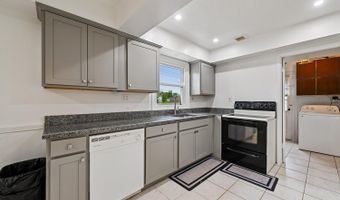 12412 STONEHAVEN Ln, Bowie, MD 20715