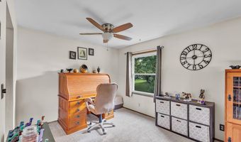 3552 W Southwood Dr, Franklin, WI 53132