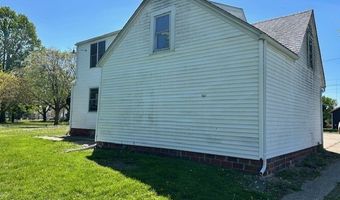 309 1st St E, Altoona, IA 50009