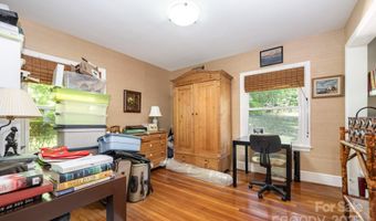 3125 Loma Ln, Charlotte, NC 28205
