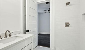 2221 BENJAMIN St, Arabi, LA 70032