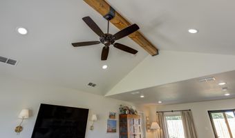 804 2nd St, Abernathy, TX 79311