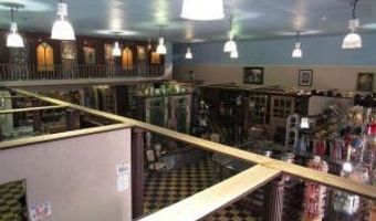 1332 COMMERCIAL St, Astoria, OR 97103