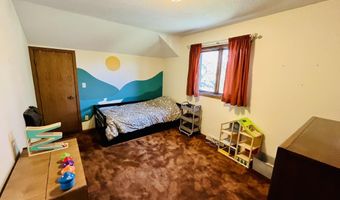 407 NE 17th Ave, Aberdeen, SD 57401