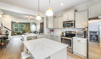 1405 Town Home Dr, Apex, NC 27502