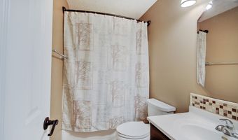 7372 Oakview Dr, Avon, IN 46123