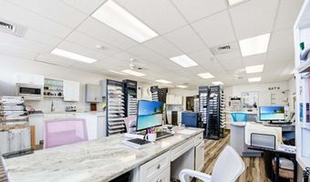 635 W Main St, Branford, CT 06405